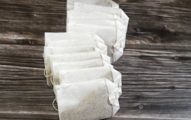 Marjoram çantaları, Marjoram Origanum majorana uzun ömürlü soğuğa duyarlı bir bitkidir. Bazı Ortadoğu ülkelerinde, mercangiller keklikotu ile eş anlamlıdır.