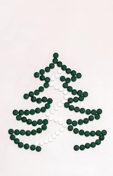 White Background Medicine Mockup Christmas Tree Made Green White Pills — Stock Photo, Image