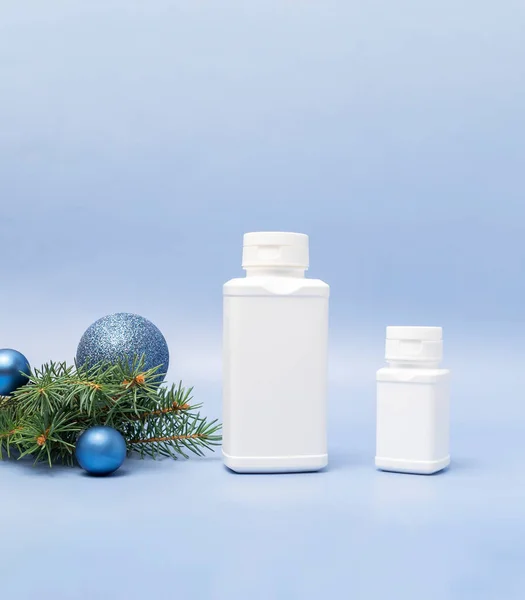 Boldog Karácsonyt Gyógyszertár Fehér Üvegek Tabletták Tabletták Gyógyszerek Karácsonyfa Csillogó — Stock Fotó