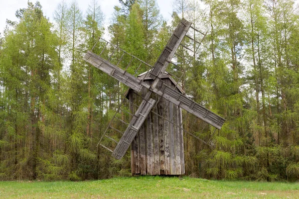 Old Wooden Windmill Meadow Utomhus Blades Mill Wooden Rural Eastern — Stockfoto