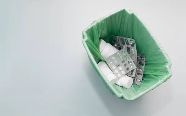 Mockup Trash Bin Bucket Full Medication Supplement Pills Tablet Bottles — Stock Photo, Image