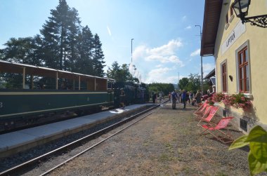 Köyde bir tren var.