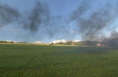 buğday tarlasından duman