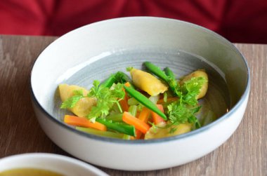 Lezzetli Asya yemeklerinin yakın görüntüsü