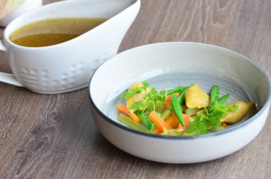 Sebzeli sebze çorbası.