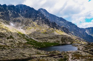 Tatra Dağı 'nın tepesinden güzel manzara, Polonya