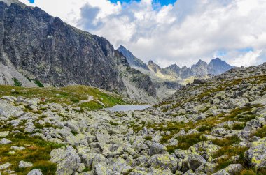 Karpatların güzel manzarası, Yüksek Tatra Dağı, Slovakya