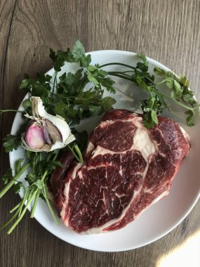 sebze ile taze sığır eti