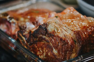 Masada lezzetli ve sağlıklı yiyecekler var.