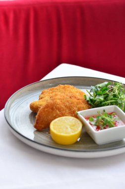 Taze sebzeli tavuk göğsü.