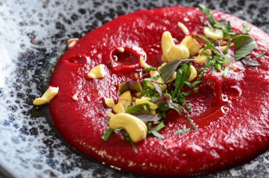 Fındıklı pancar humusu, yemek arkaplanı...