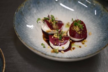 Lezzetli Asya yemeklerinin yakın görüntüsü