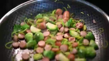 Lezzetli Asya yemeklerinin yakın görüntüsü