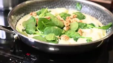 ıspanak ve ıspanak pişirmek