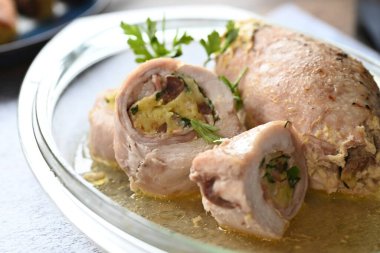 Doldurulmuş ördek rulosu