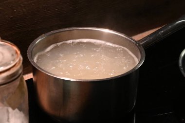 Bir bardak süt ve dondurma..