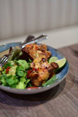 Sebzeli ızgara tavuk göğsü