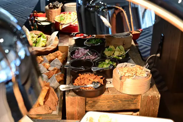 Lokantada açık büfe