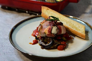 Lezzetli İtalyan yemekleri, yakın çekim.