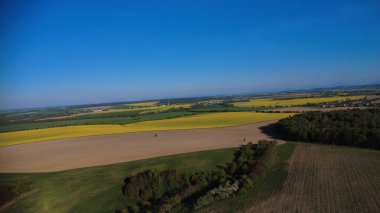 Çek Cumhuriyeti 'nin kırsal kesiminin havadan görünüşü 