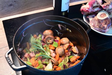 Asya yemeklerine yakından bakın.