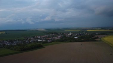 Kırsal manzaranın güzel manzarası