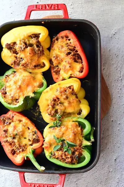 Fırında kabak, tavada.