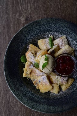 Dondurmalı ev yapımı krep.