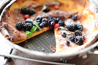 Tavadaki lezzetli gözlemeler.