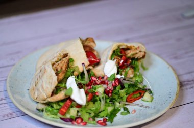 Masada nefis et yemeği.