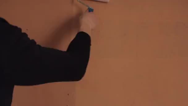 Painter Man Holding Using Paint Roller Transparent Ground Coat Being — Vídeo de Stock