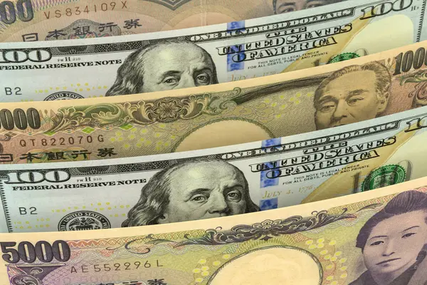 Japon Yen ve Amerikan Banknotları. Nakit. Mali Konsept.
