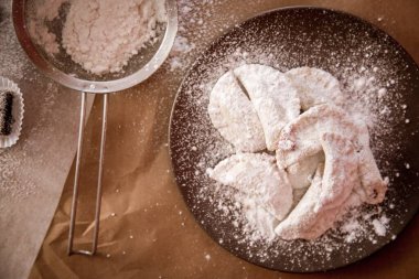 Guava 'lı taze el yapımı böreklerin üst görünümü