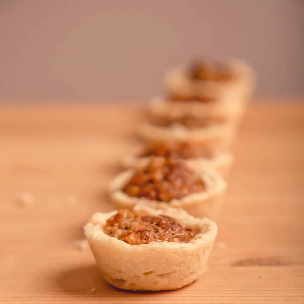 Mini fındıklı turtalar uzaktan