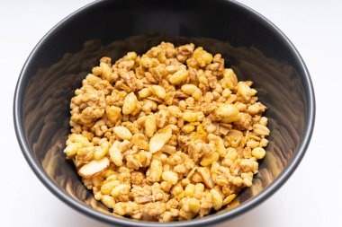 Cereal with various grains in a bowl