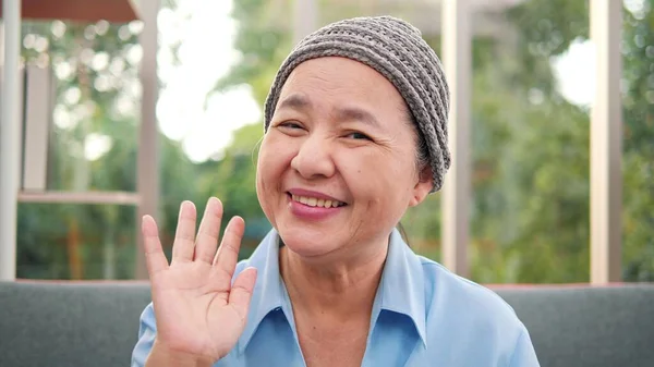 Close Retrato Sorridente Rosto Mulher Idosa Asiática Paciente Olhando Para — Fotografia de Stock