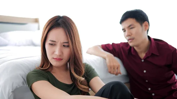 Asian Couple Having Difficulties Relationship Wife Always Sulking Domestic Violence — Stock Photo, Image