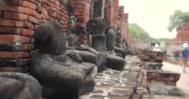 Huvudlös Buddha Staty Ruin Unesco Världsarv Plats Som Heter Mahathat — Stockvideo