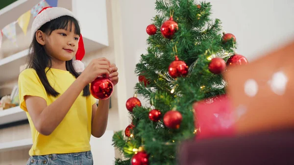 Happy Asian Little Girl Decorating Christmas Tree Home Girl Hanging — Stock Photo, Image
