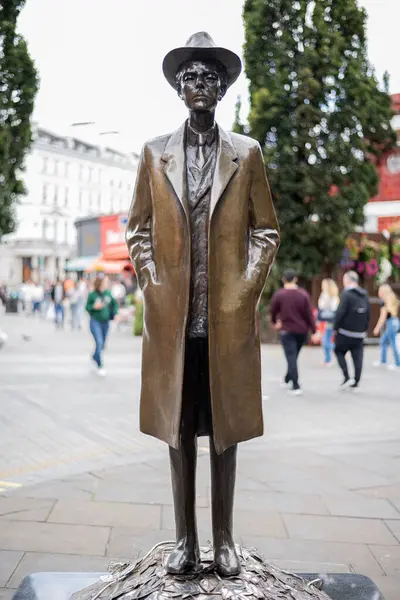 stock image The statue Hungarian composer and pianist - Bla Bartk, South Kensington in London. 