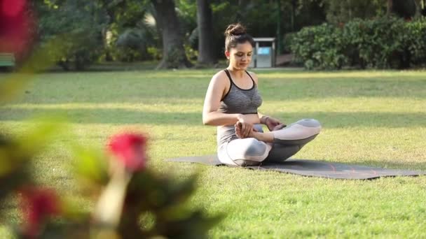 Video Footage Woman Sitting Lotus Pose Taking Deep Breaths Fresh — Stockvideo