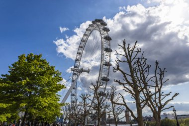 The London Eye, a popular tourist attraction providing stunning views of Londons skyline clipart