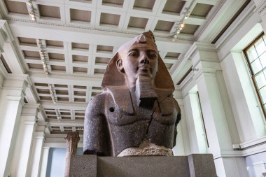 Kral 2. Ramses 'in ikonik heykeli, antik Mısır sanat ve tarihini sergileyerek British Museum' da sergilendi. Londra, İngiltere, 27 Haziran 2023