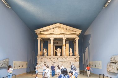 Xanthos, Lycia 'dan Nereid Anıtı, Londons British Museum' da sergilendi. Londra, İngiltere, 27 Haziran 2023