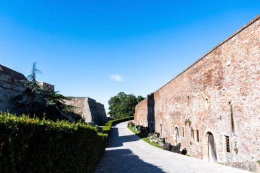 Belgrad Kalesi, Sırbistan 'ın Belgrad kentindeki Kalemegdan Parkı' nda yer alıyor.