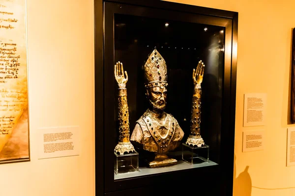 stock image SPLIT, CROATIA - OCTOBER 27, 2022: Interior of the treasury museum of Split Cathedral (former Temple of Cybele).