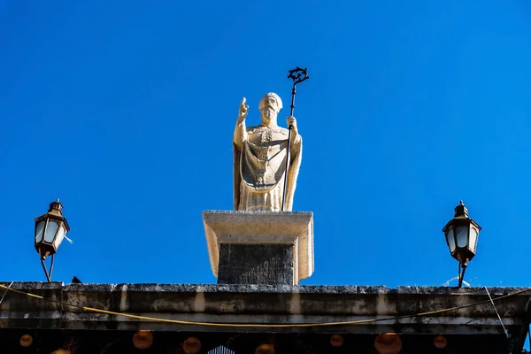 Trogir Kroatia Październik 2022 Brama Lądowa Lub Północna Posąg Świętego — Zdjęcie stockowe