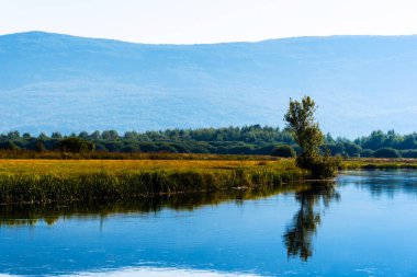 Hırvatistan 'ın Licko-senjska zupanija bölgesinin manzarası.