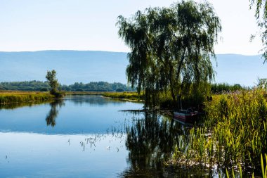 Hırvatistan 'ın Licko-senjska zupanija bölgesinin manzarası.