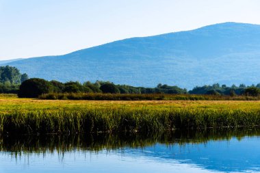 Hırvatistan 'ın Licko-senjska zupanija bölgesinin manzarası.